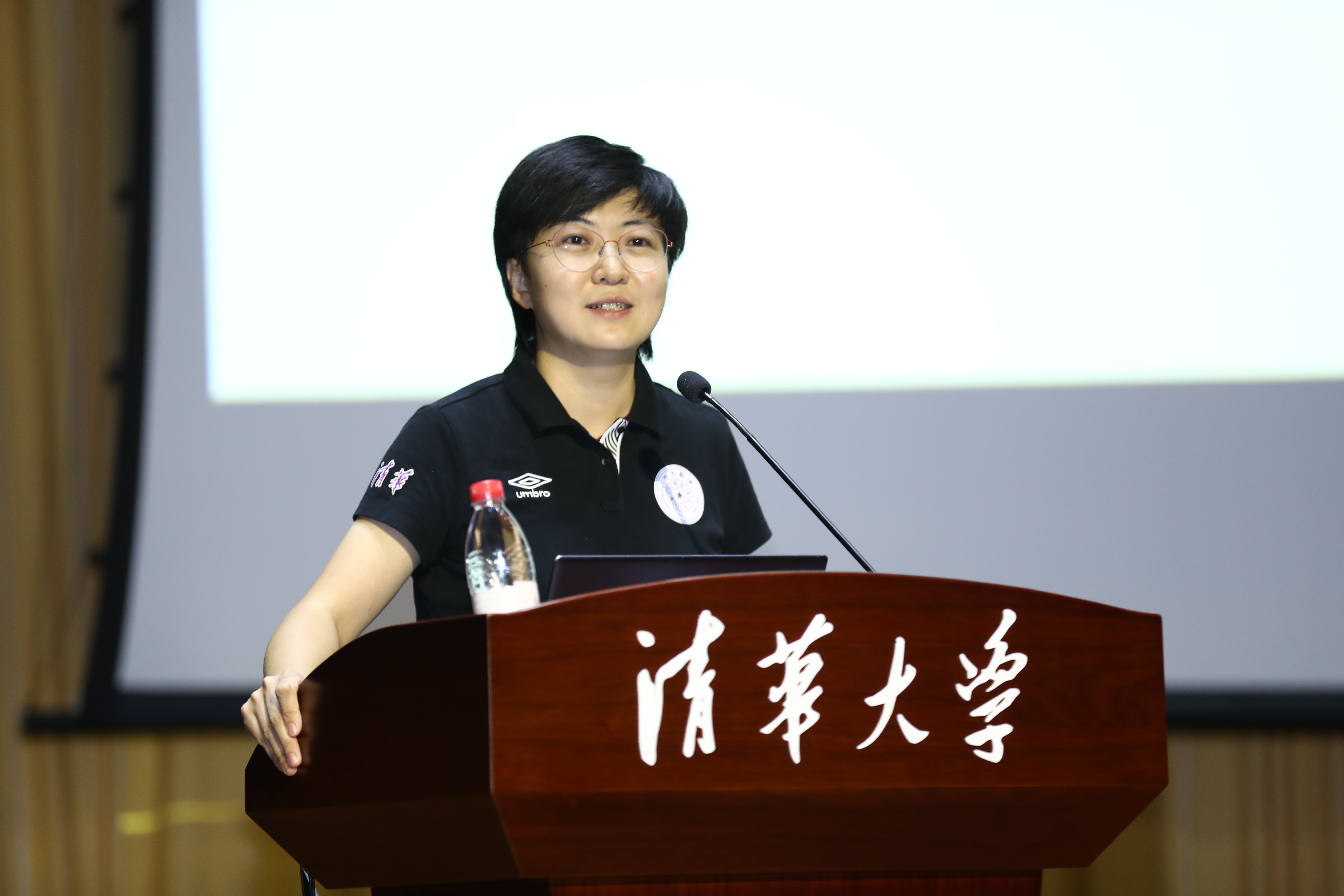 20220816-金沙集团3354cc举办2022级本科生新生骨干训练营-严振峣-余潇潇作专题讲座.jpg