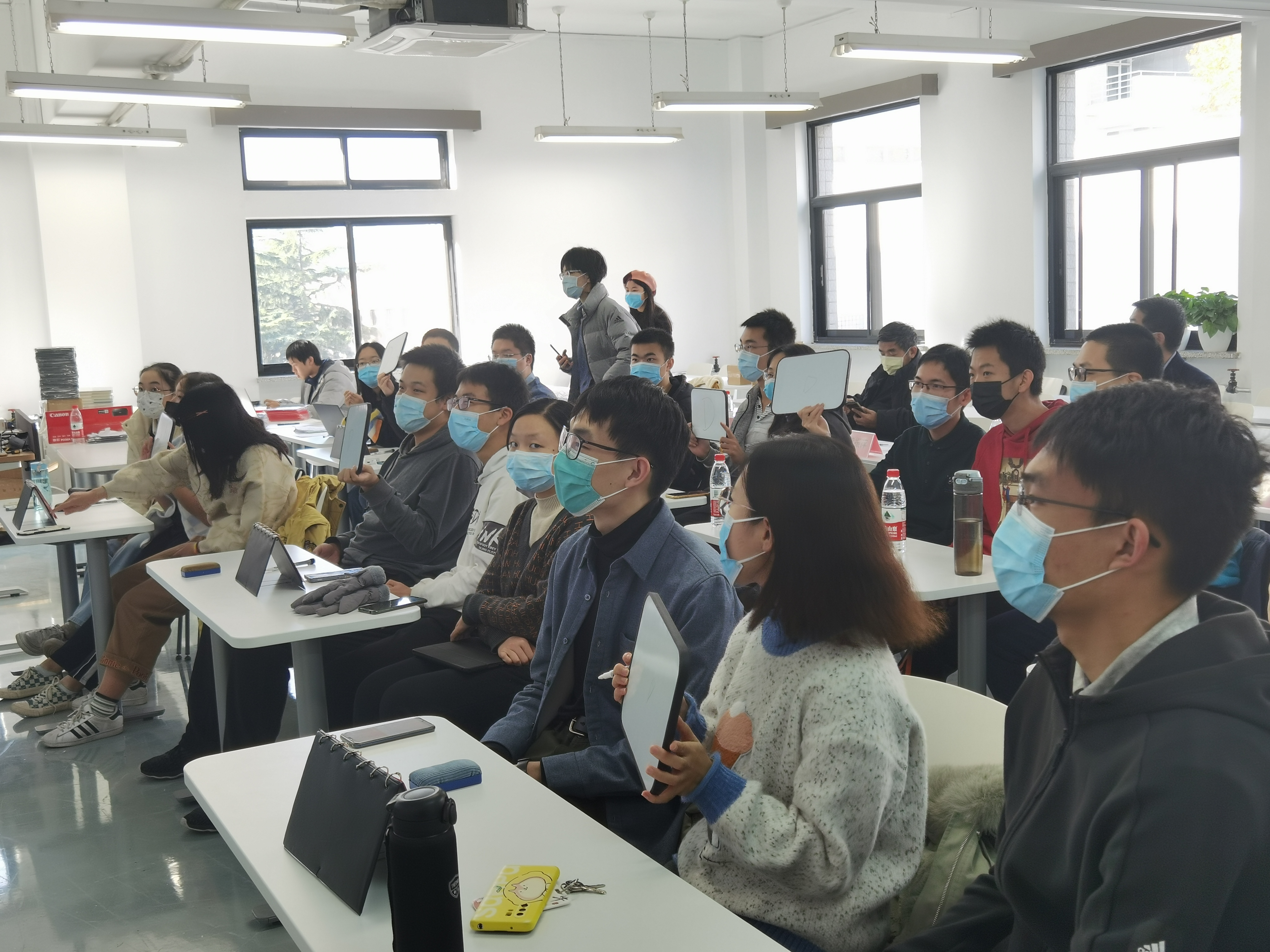 《20211121-红烛新火 | 金沙集团3354cc第二十三届大学生人文知识竞赛圆满落幕-文素基地-竞赛现场》.jpg