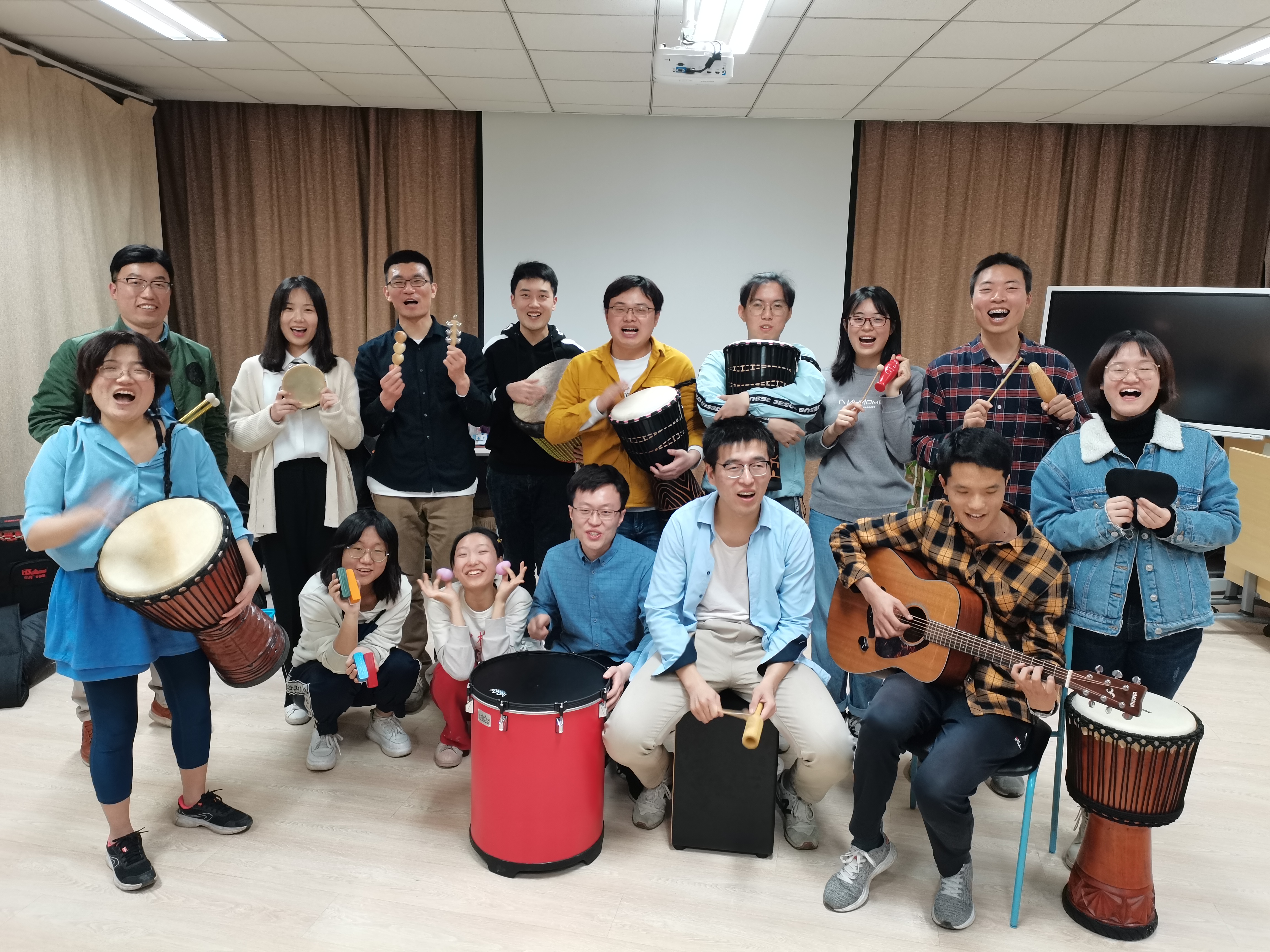 20210102-金沙集团3354cc“新生导引课”建设纪实-佚名-学生参与心理团体辅导2.jpg