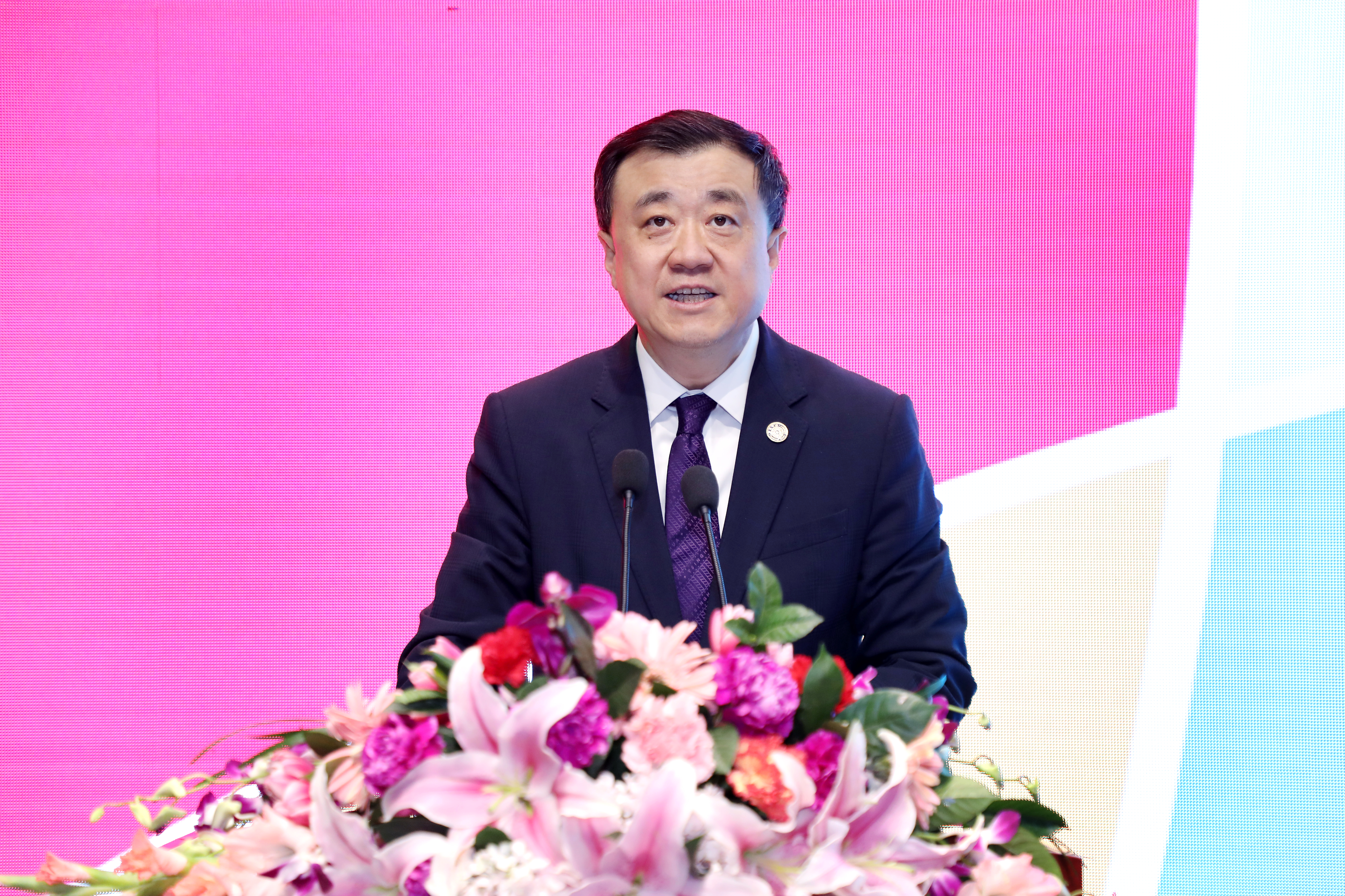 20220416-金沙集团3354cc第二届“清华之友-解振华能源环境奖学金”颁奖仪式举行-嘉艺摄影-杨斌致辞.jpg