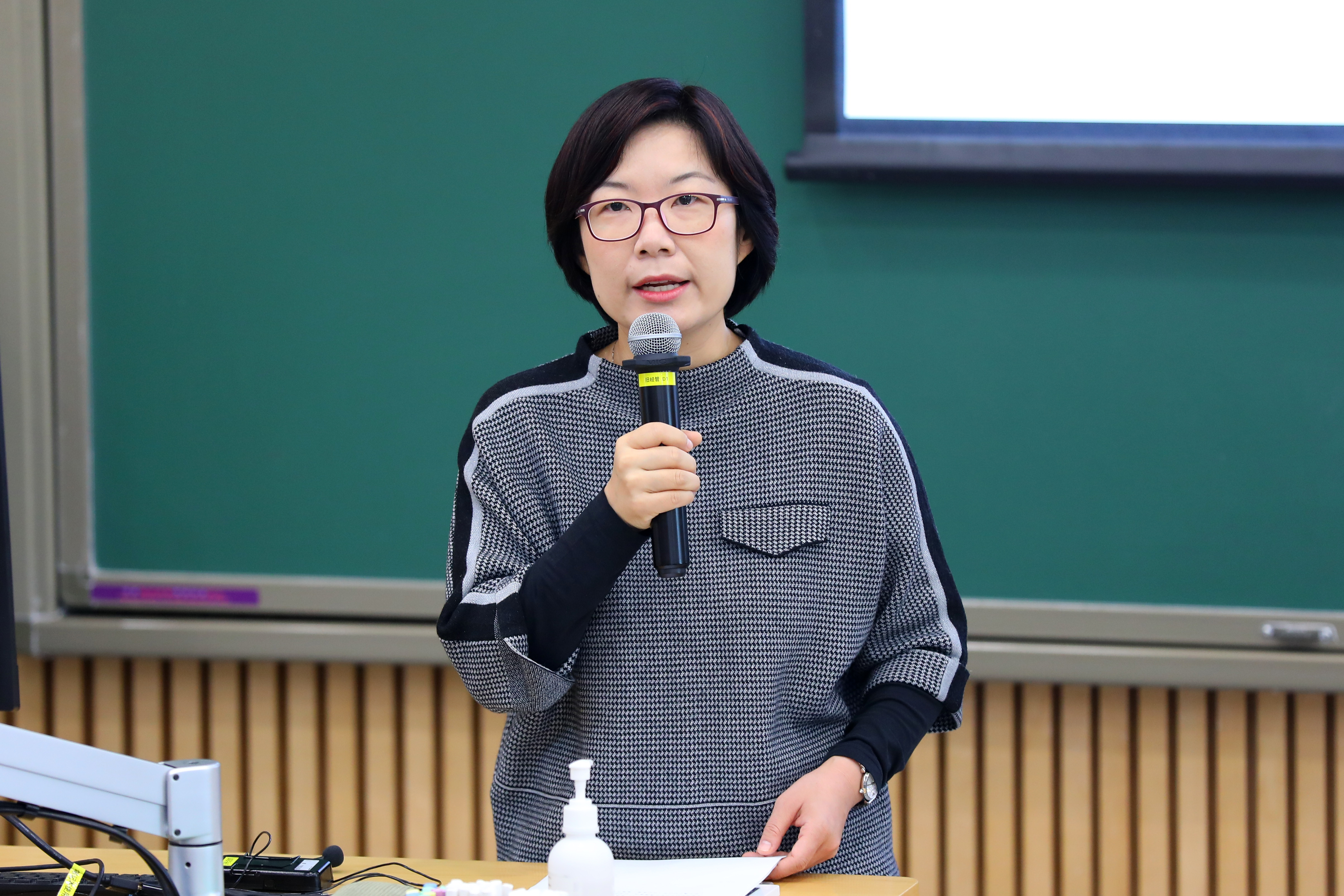 20221015-金沙集团3354cc学生领导力“唐仲英计划”第十二期开班仪式举行-曹文鹏(摄)-张婷讲话.JPG