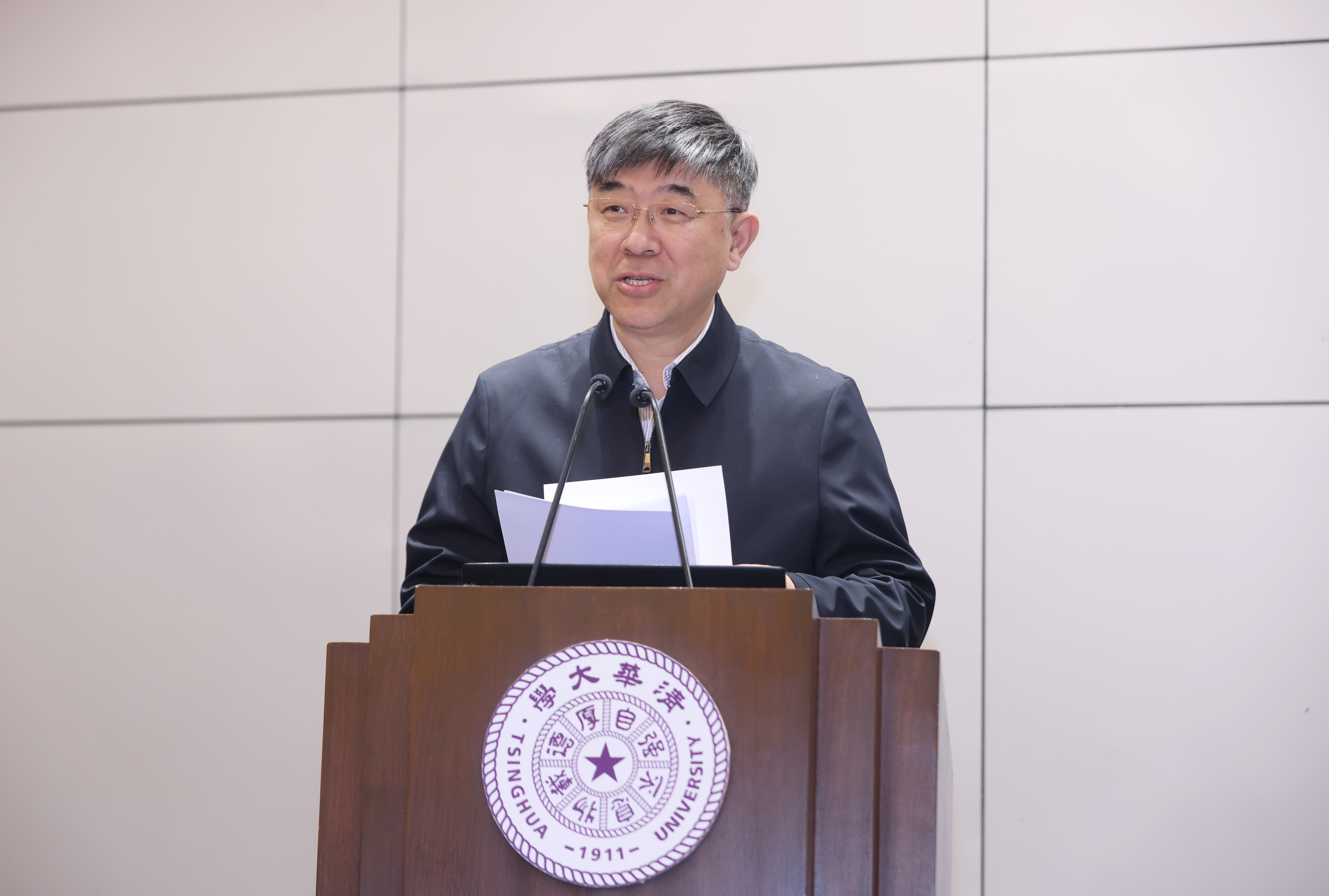 20240402-金沙集团3354cc召开2024年全校安全稳定工作会议-孙波-郑力 (1).JPG