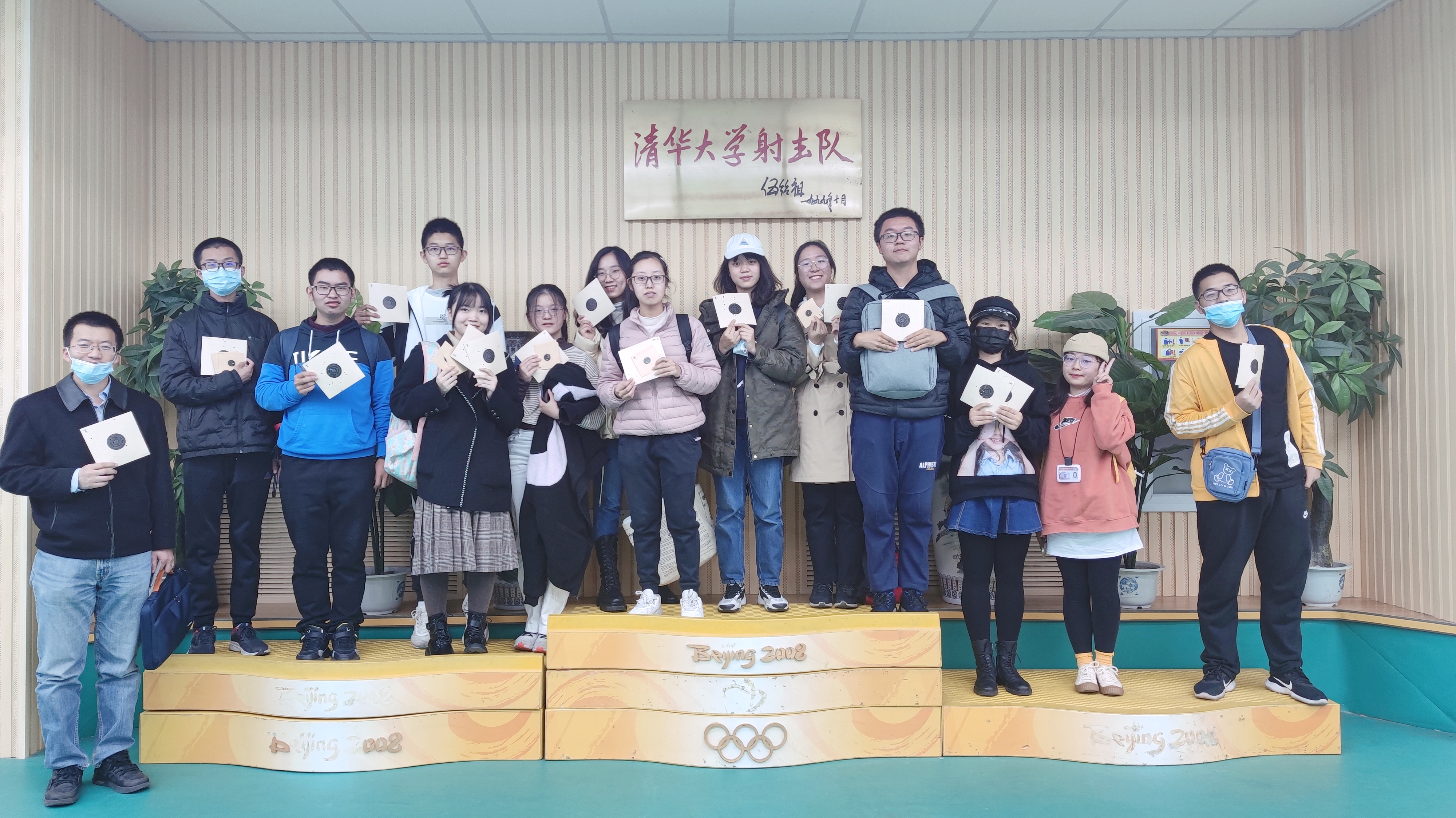 20210102-金沙集团3354cc“新生导引课”建设纪实-吴玉新-参加射击体验项目.jpg
