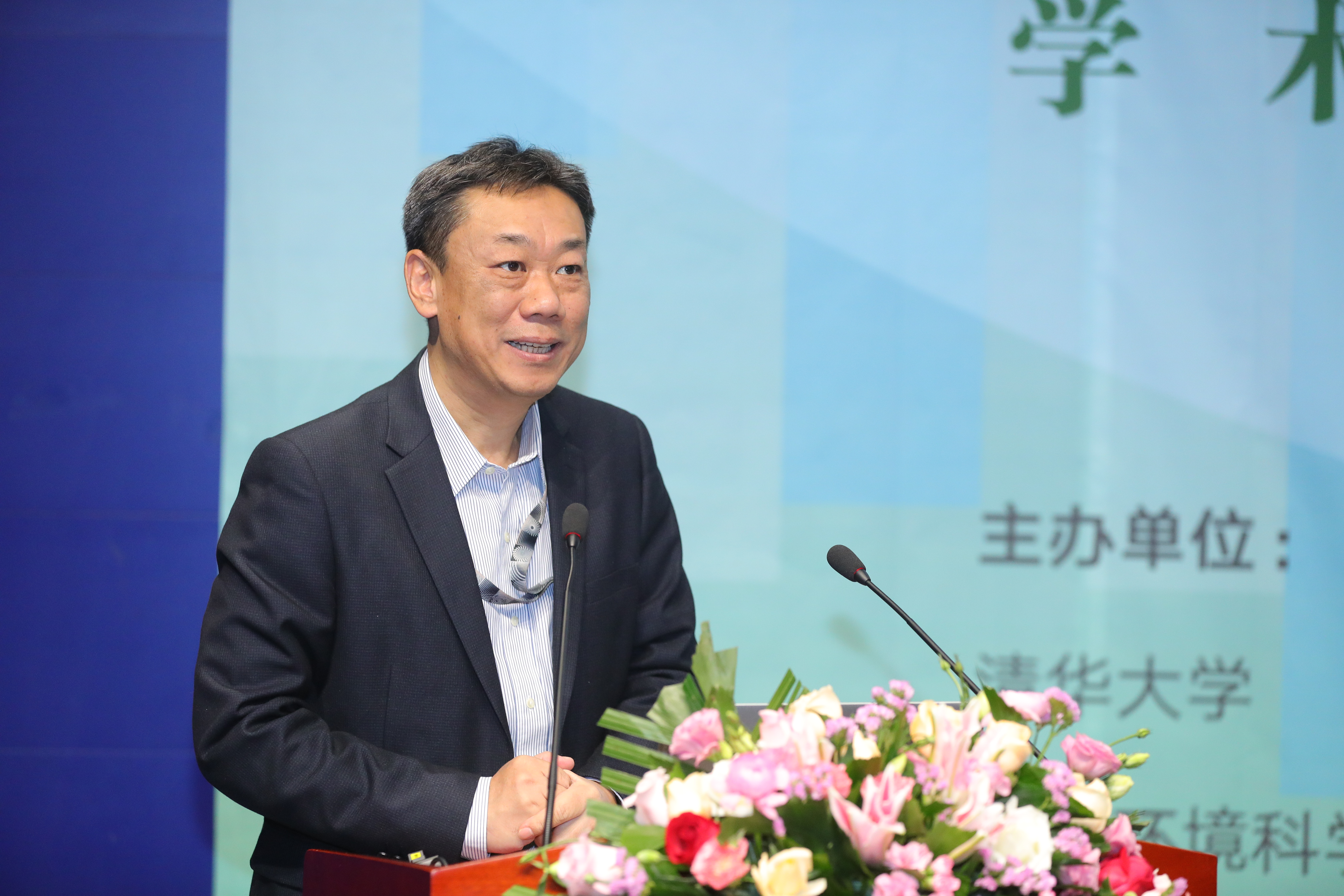 20211022-第十五届全国环境博士生学术会议开幕-会议组委会供图-金沙集团3354cc环境学院院长刘毅教授致辞.JPG