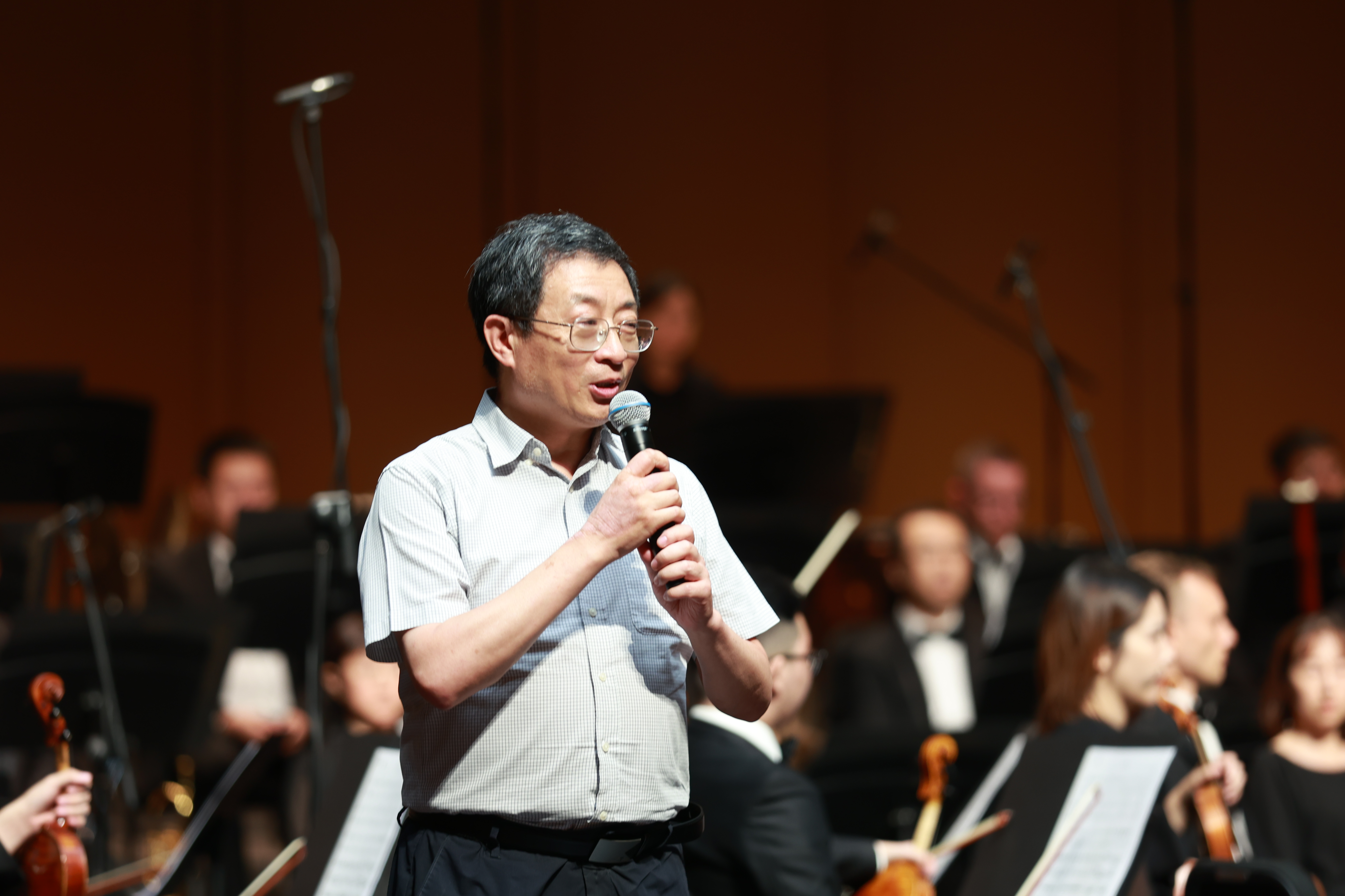 20210910-书香之夜教师节专场音乐会-王建一-金沙集团3354cc出版社党委书记李勇.jpg