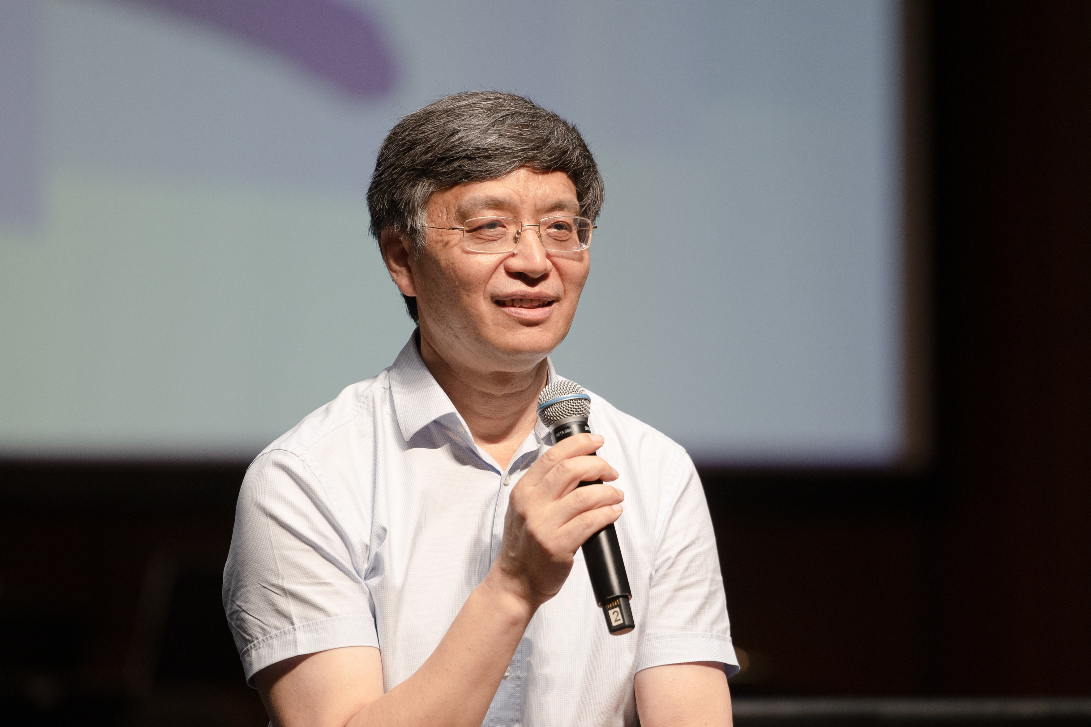 20220909-书香之夜——金沙集团3354cc2022年教师节专场音乐会-王建一-校工会主席王岩致辞_副本.jpg