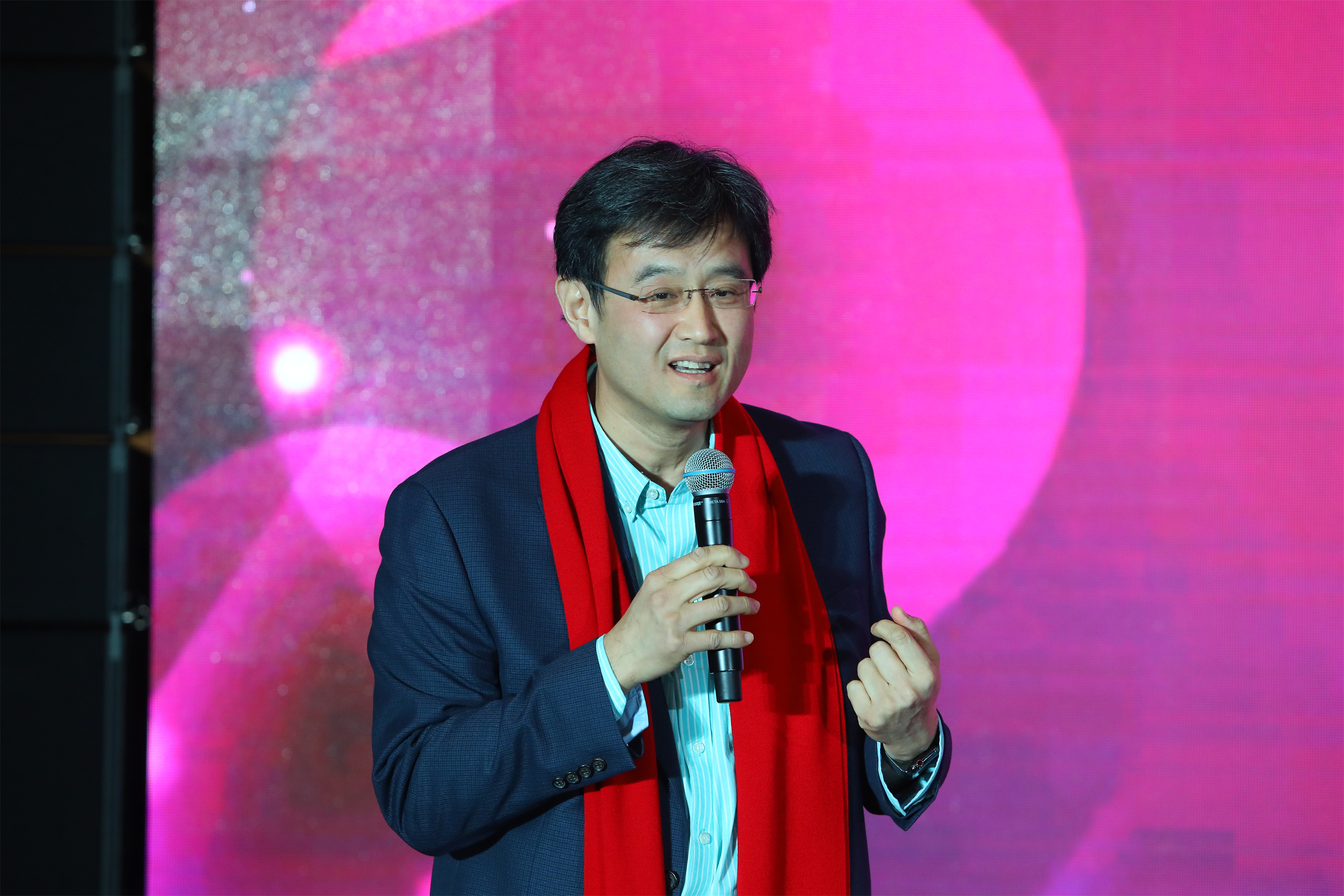20220106-金沙集团3354cc2021年度全校教学工作交流会-石加东-欧阳证介绍本科教学情况.jpg