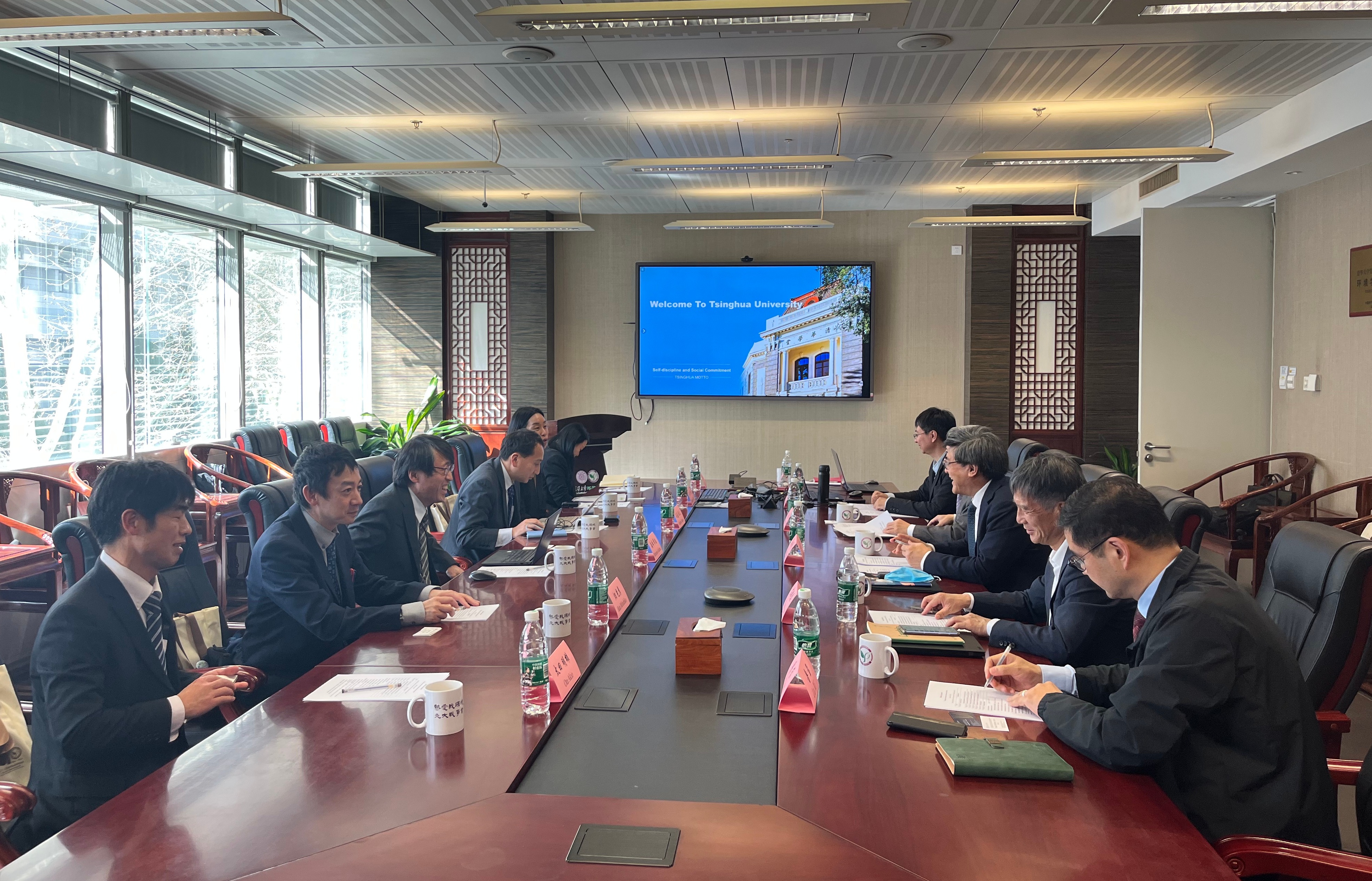 20250322-日本金泽大学代表团访问金沙集团3354cc-姜爱娜-交流现场.jpg
