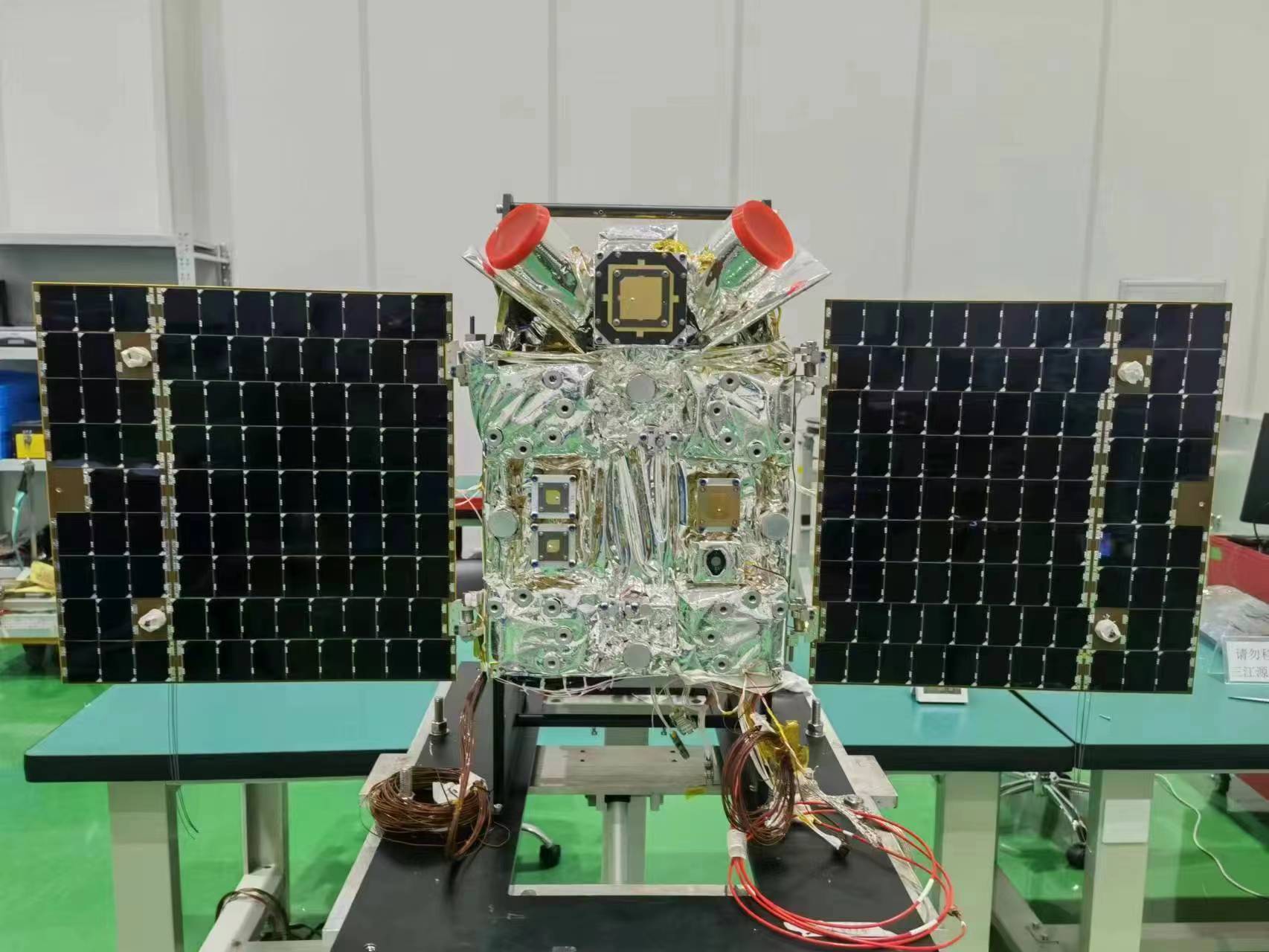 20240507-金沙集团3354cc三江源一号卫星发射成功-张高飞-SJY-1卫星.jpg