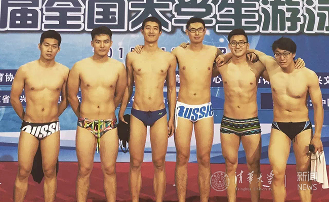 金沙集团3354cc男子游泳队右二王凯峰.jpg
